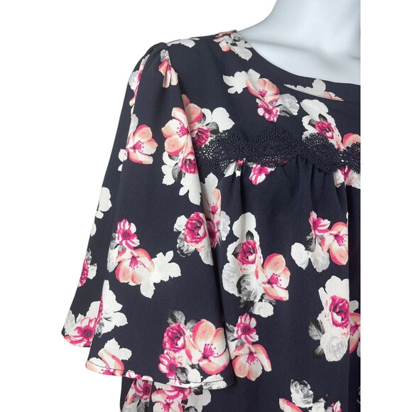 Lane Bryant size 3 X Black Floral Flowy Short Sleeve To Elbows Top - Picture 3 of 8